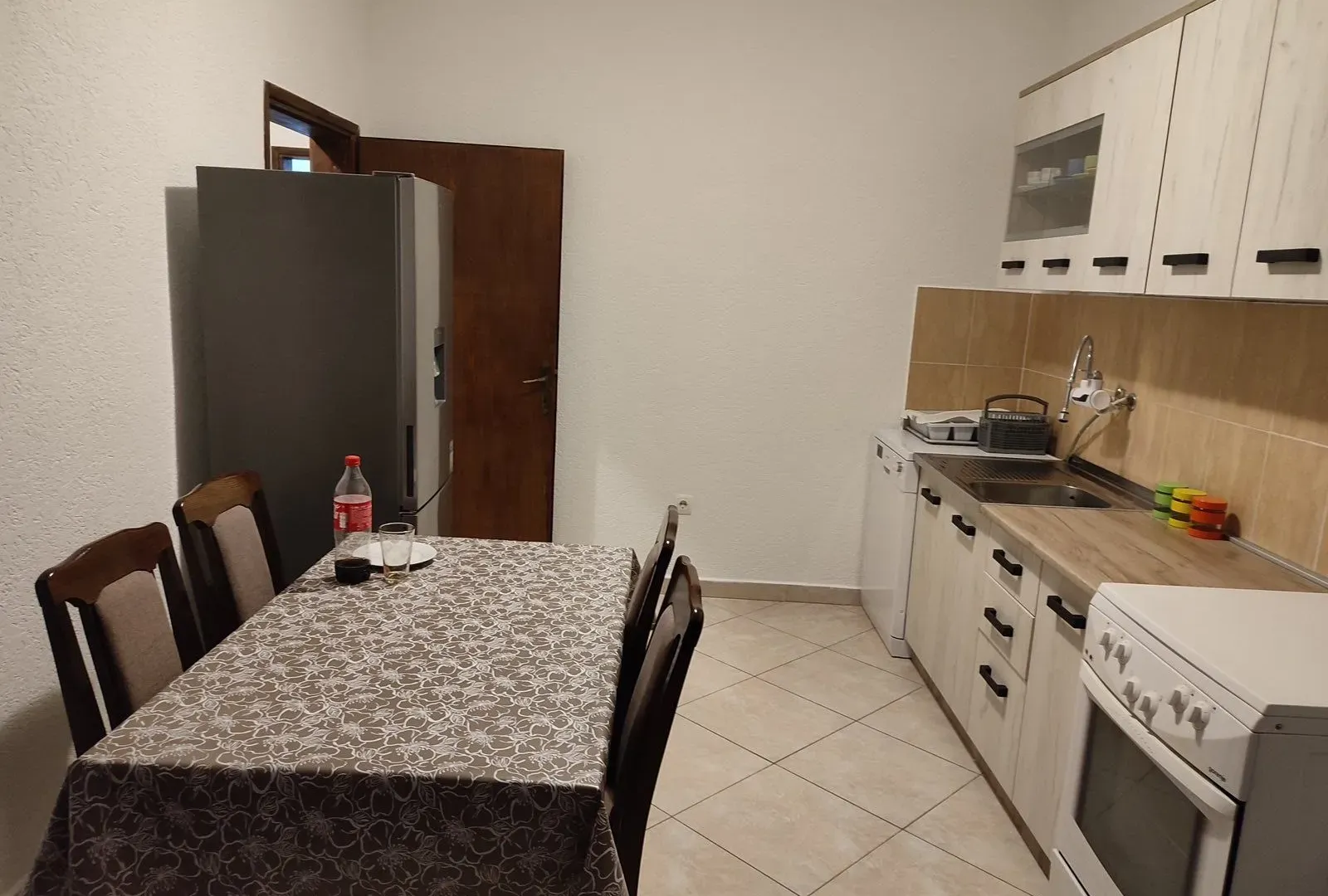 Rent, two bedroom apartment, 75m², Centar, Bar