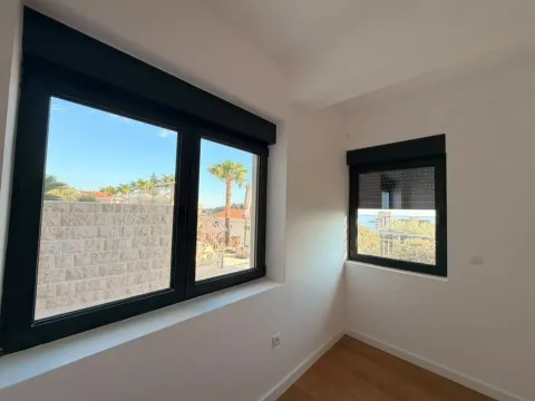 Sale, one bedroom apartment, 49m², Petrovac, Budva - image 3