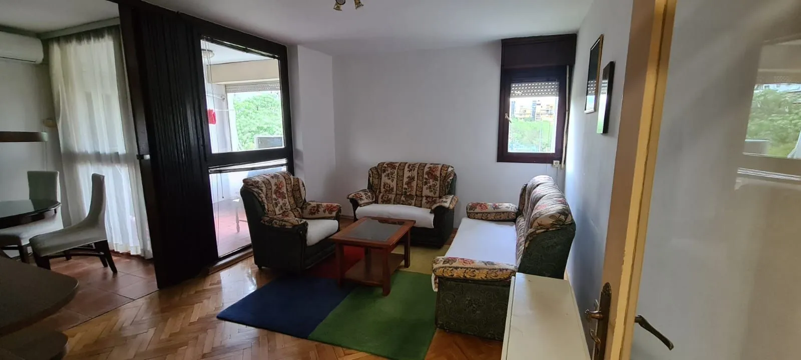 Izdavanje, jednosoban stan, 50m², Blok 5, Podgorica