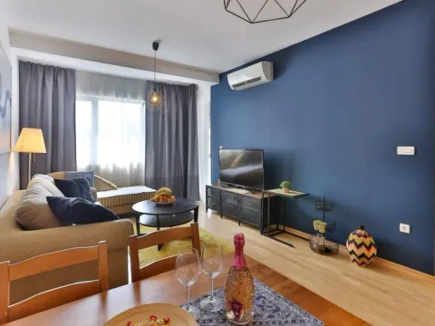 Daily-rent, two bedroom apartment, 60m², Centar, Budva - image 7