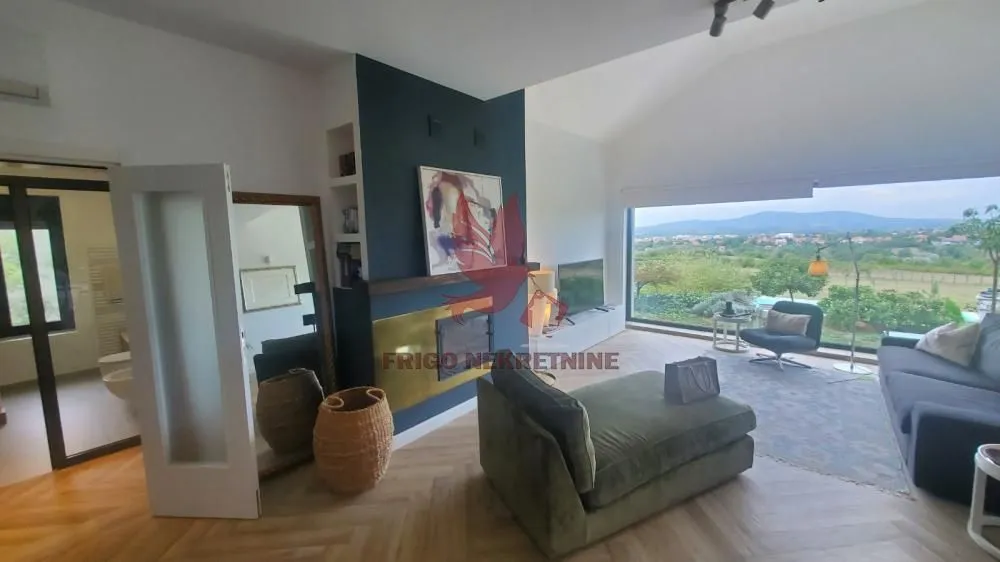 Sale, house, 234m², Granice, Mladenovac