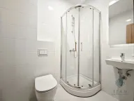 Rent, three bedroom apartment, 130m², Master Kvart, Podgorica - image 12