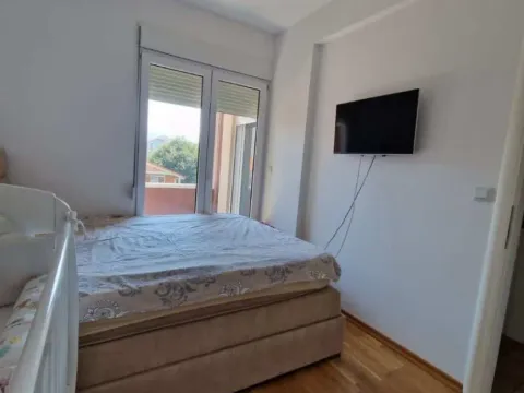 Izdavanje, jednosoban stan, 41m², Stari Aerodrom, Podgorica - image 7