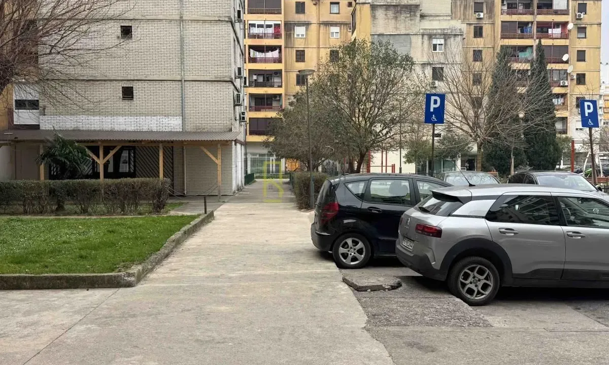 Rent, office space, 50m², Lepa Kata, Podgorica