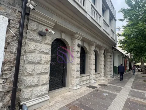 Izdavanje, poslovni prostor, 23m², Centar, Podgorica - image 3
