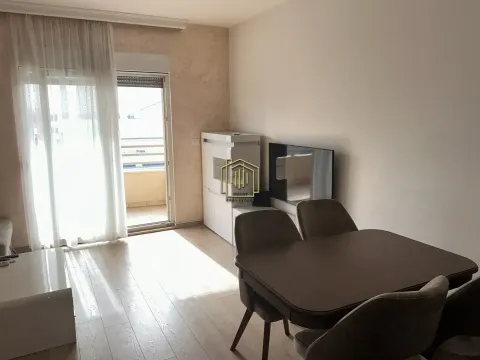 Rent, two bedroom apartment, 75m², City Kvart, Podgorica - image 2