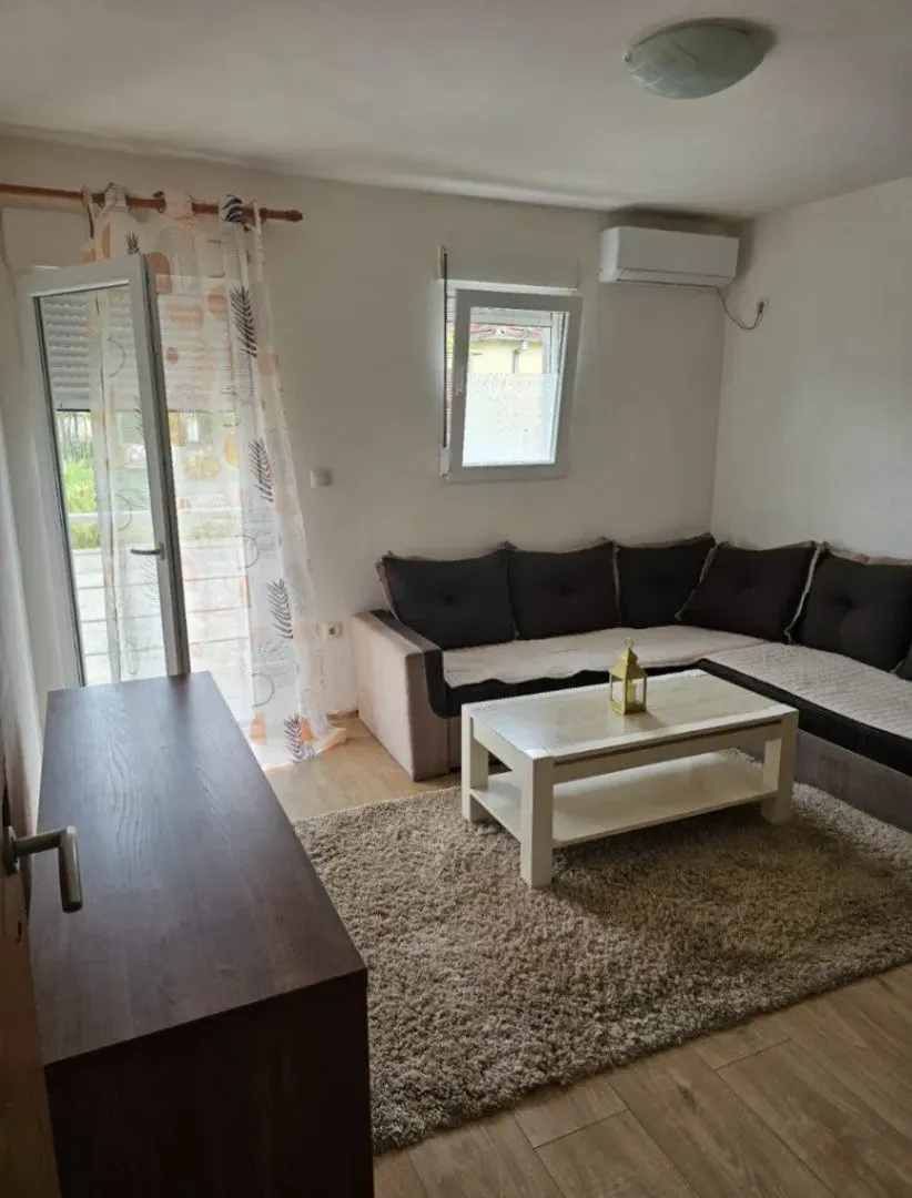 Rent, two bedroom apartment, 50m², Podgorica, Crna Gora