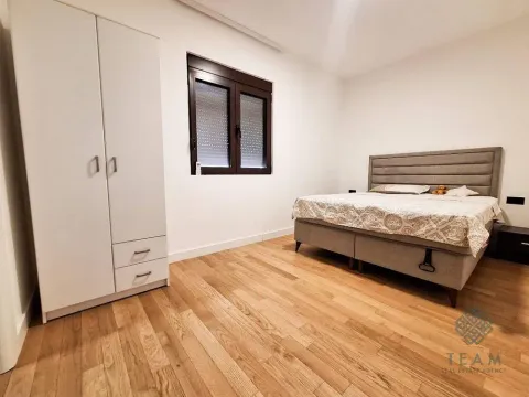 Prodaja, kuća, 200m², Donji Kokoti, Podgorica - image 19