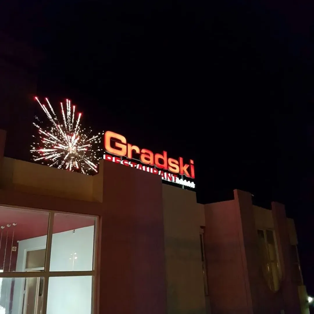 Rent, office space, 500m², Centar, Bar