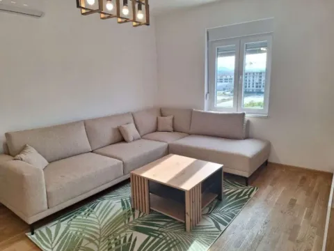 Izdavanje, stan, 63m², City Kvart, Podgorica - image 2