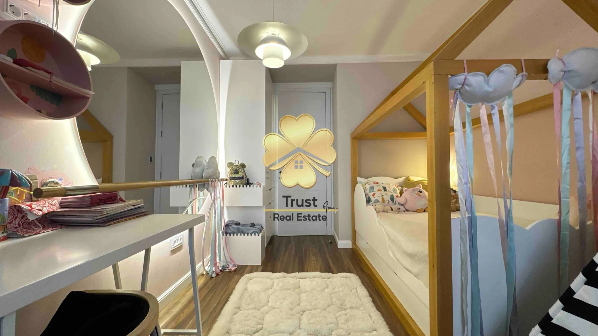 Prodaja, trosoban stan, 122m², Centar, Podgorica
