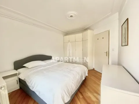 Rent, three bedroom apartment, 95m², Stari Grad, Beograd - image 13