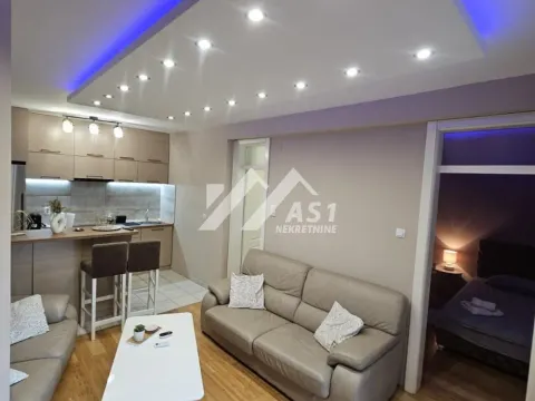 Rent, two bedroom apartment, 45m², Rotkvarija, Novi Sad Sve Podlokacije - image 3