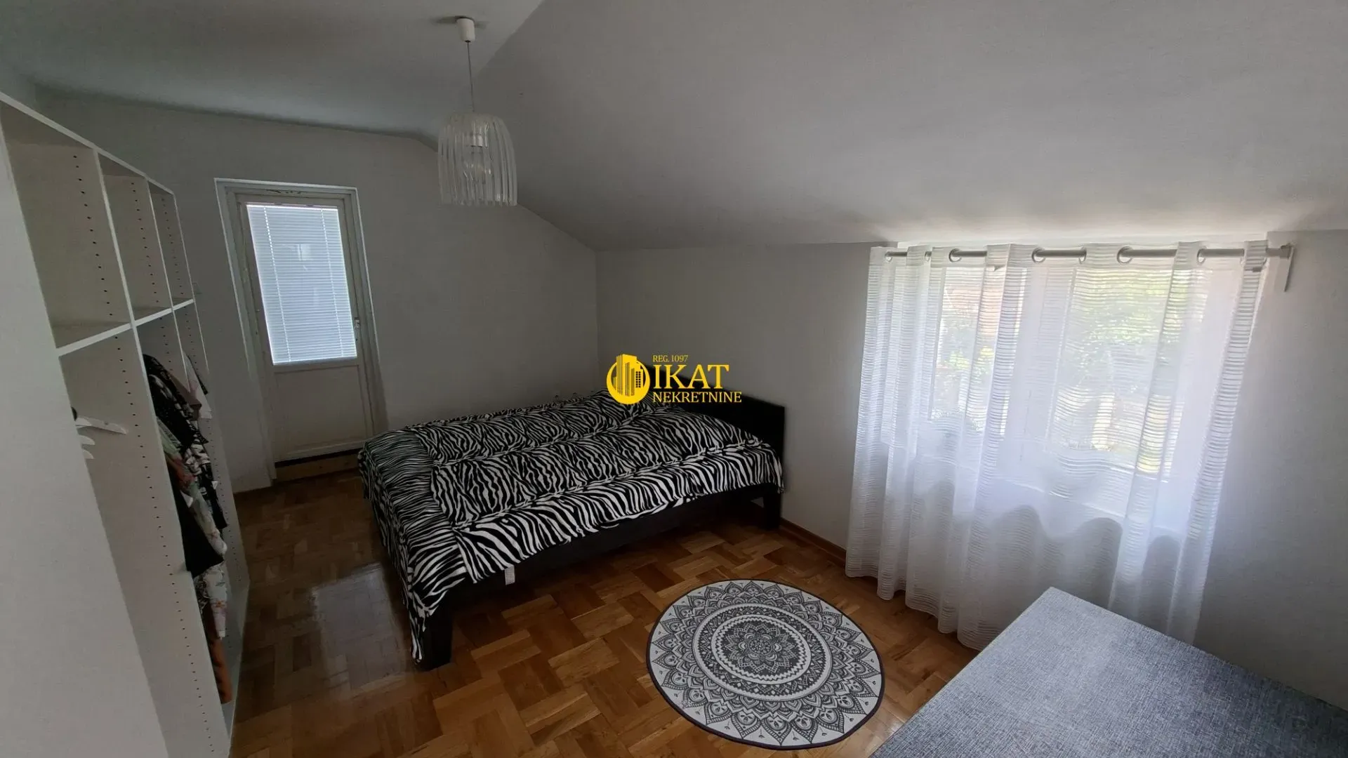 Prodaja, kuća, 250m², Mali Mokri Lug, Zvezdara Sve Podlokacije