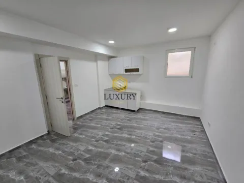 Rent, office space, 160m², Preko Morače, Podgorica - image 1