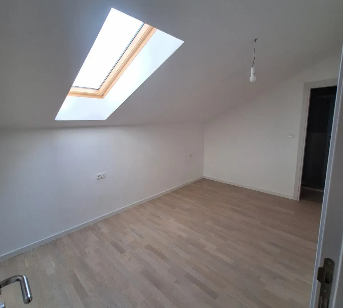 Prodaja, jednosoban stan, 52m², Tološi, Podgorica