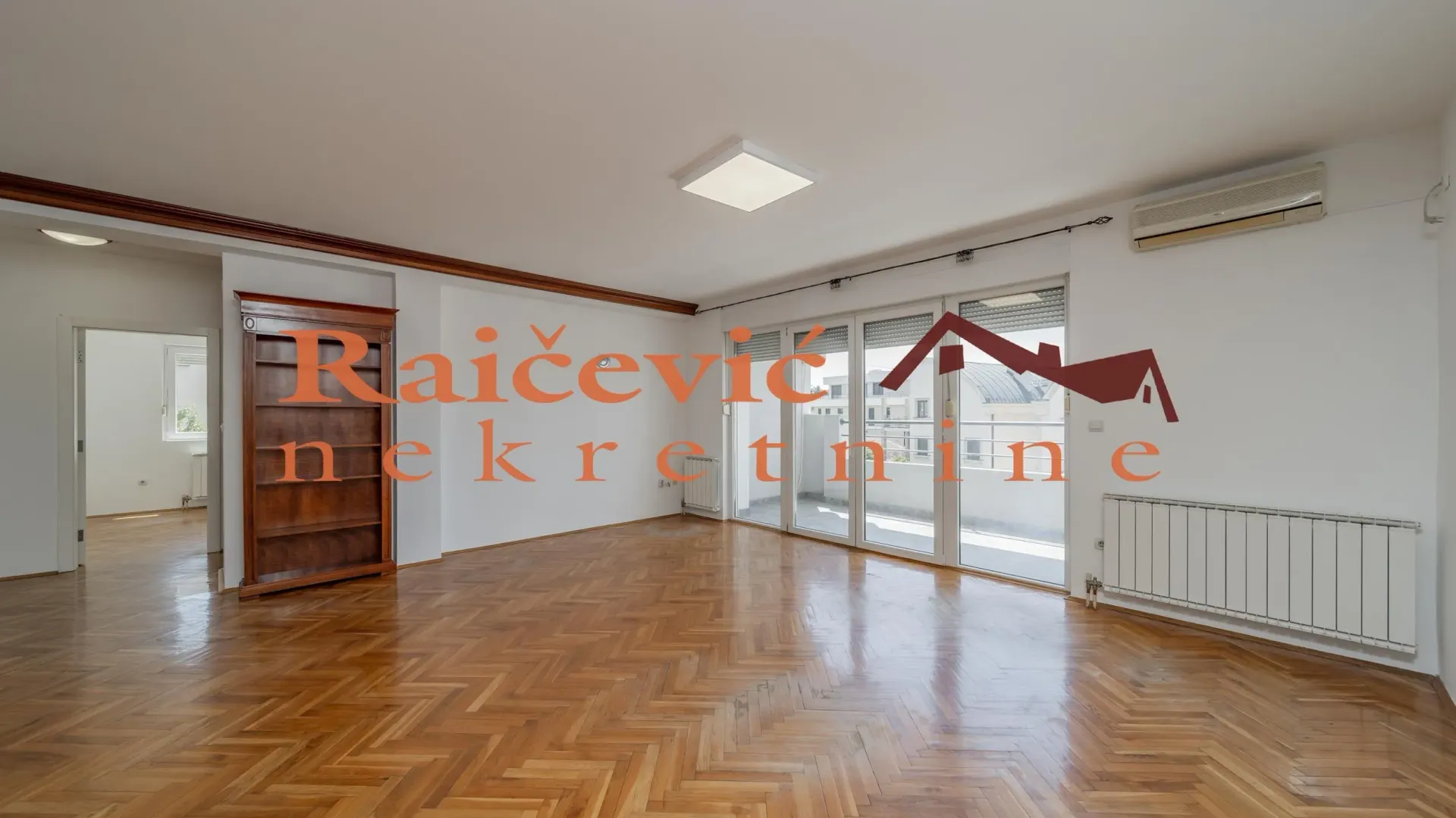 Prodaja, četvorosoban stan, 117m², Savski Venac, Beograd