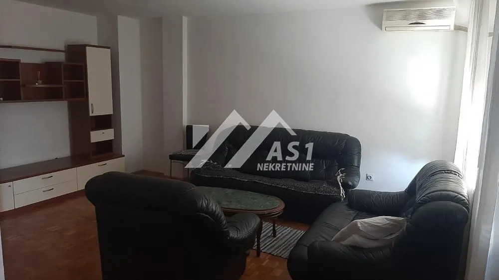 Izdavanje, trosoban stan, 72m², Liman 3, Novi Sad Sve Podlokacije