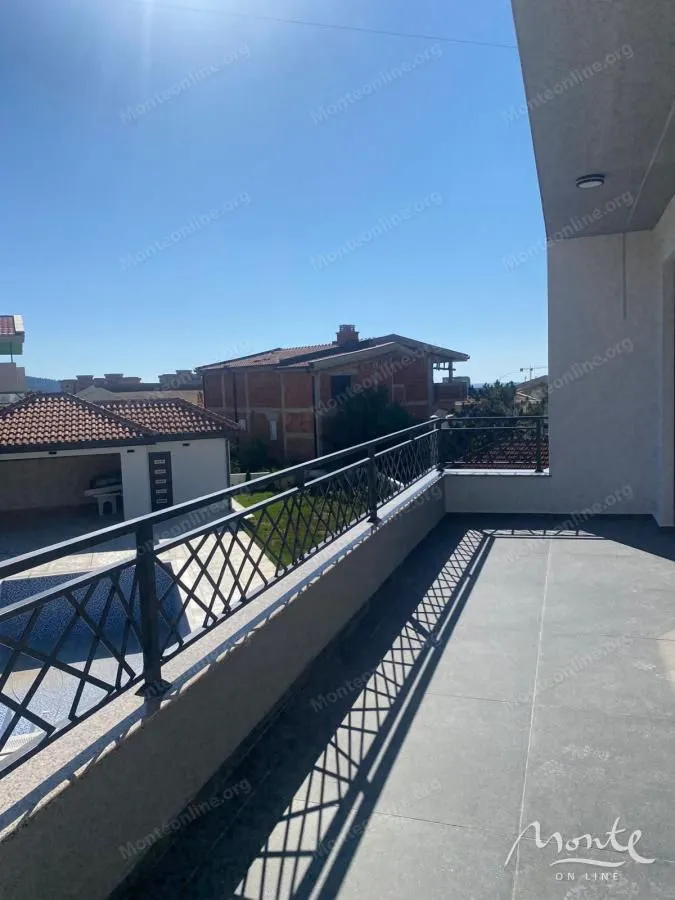 Sale, house, 385m², Bjeliši, Bar