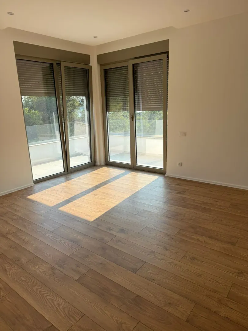 Prodaja, trosoban stan, 113m², Tivat, Crna Gora