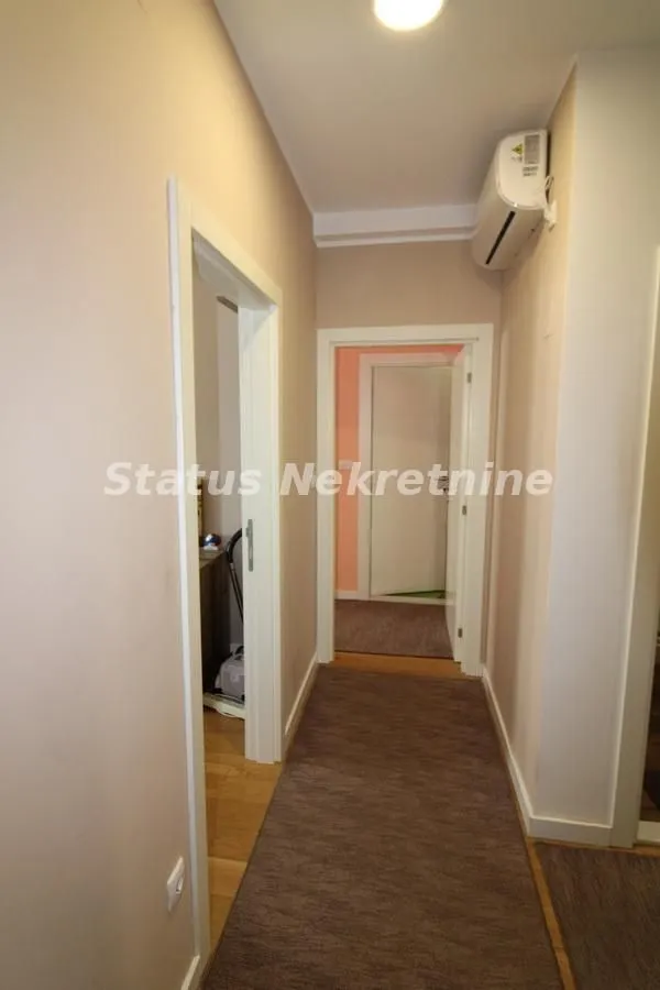 Prodaja, četvorosoban stan, 95m², Podbara, Novi Sad Sve Podlokacije