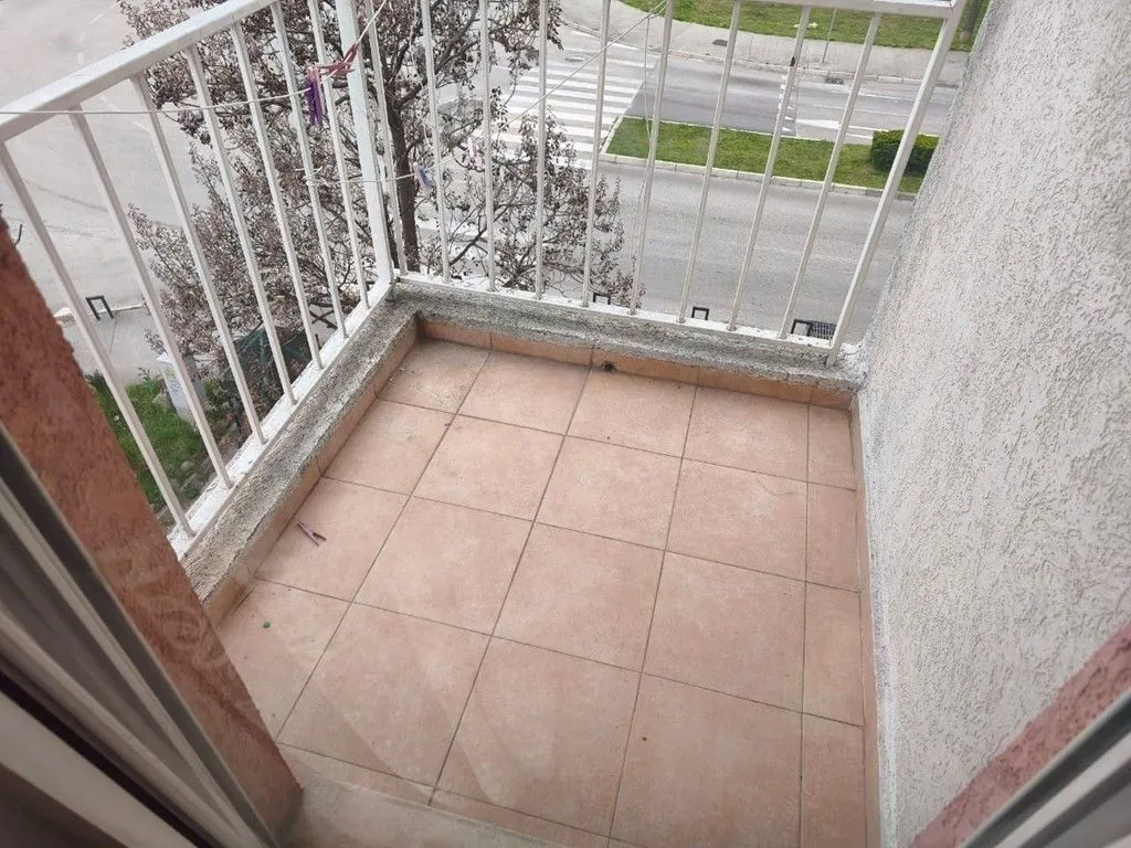 Prodaja, garsonjera, 28m², Tuški Put, Podgorica