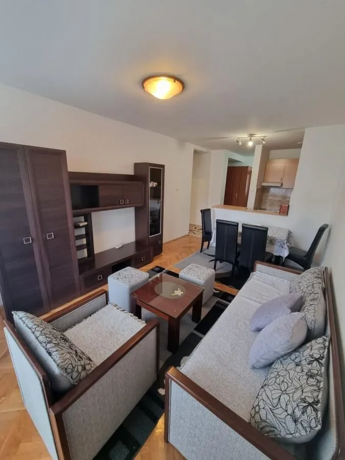 Rent, one bedroom apartment, 53m², Grbavica, Novi Sad Sve Podlokacije