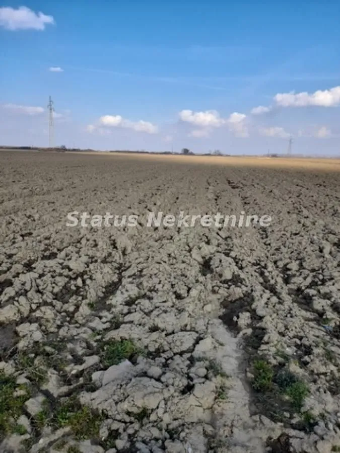 Prodaja, plac, 215m², Futog, Novi Sad Sve Podlokacije