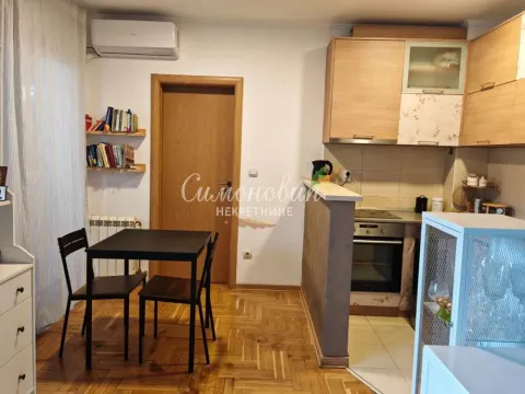 Sale, one bedroom apartment, 34m², Kluz, Zvezdara Sve Podlokacije - image 3