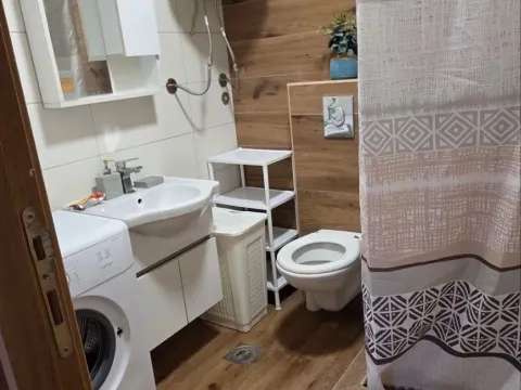 Izdavanje, jednosoban stan, 60m², Cetinje, Crna Gora - image 6