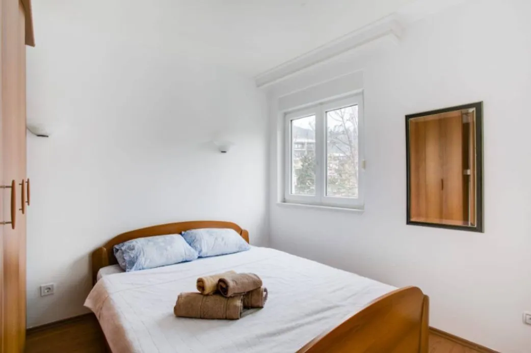 Prodaja, dvosoban stan, 65m², Centar, Budva