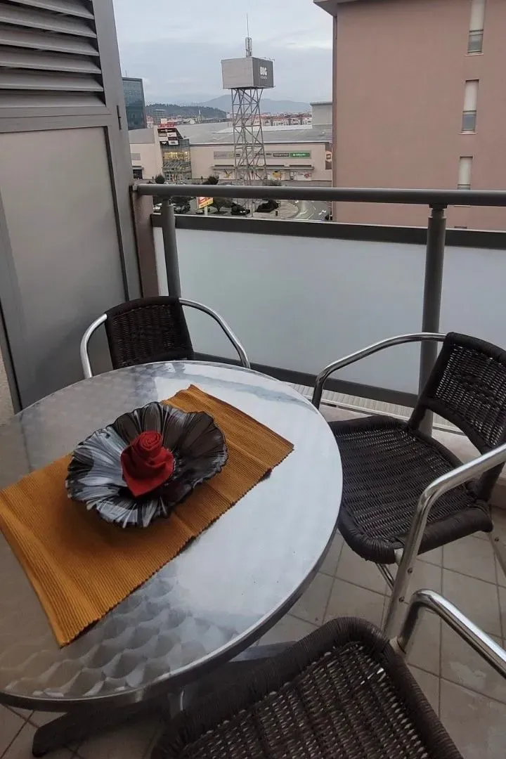 Prodaja, jednosoban stan, 42m², City Kvart, Podgorica