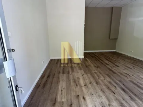 Rent, office space, 35m², Nova Detelinara, Novi Sad Sve Podlokacije - image 3