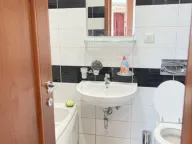 Izdavanje, dvosoban stan, 100m², Centar, Podgorica - image 9