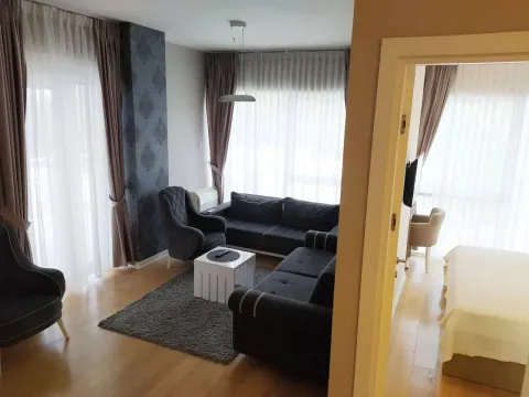 Daily-rent, three bedroom apartment, 89m², Tre Canne, Budva - image 3
