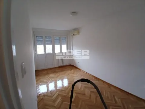 Izdavanje, trosoban stan, 77m², Palilula Sve Podlokacije, Beograd - image 7