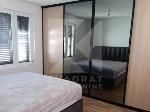 Izdavanje, dvosoban stan, 80m², Gintaš, Podgorica - image 11