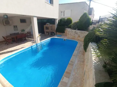Sale, house, 200m², Bar, Crna Gora - image 13