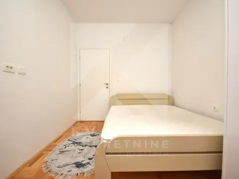 Izdavanje, dvosoban stan, 56m², Stari Aerodrom, Podgorica - image 6