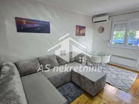 Rent, two bedroom apartment, 40m², Uciteljsko Naselje, Zvezdara Sve Podlokacije - image 3