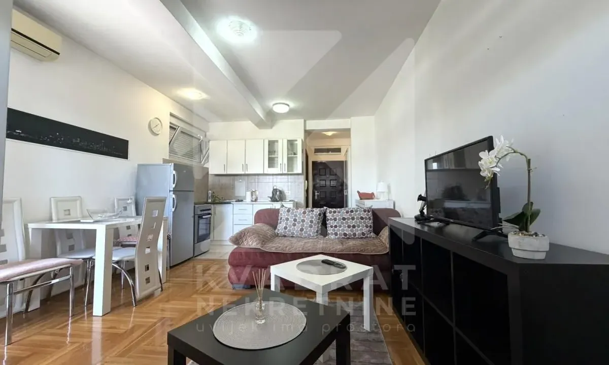 Rent, studio apartment, 29m², Tuški Put, Podgorica