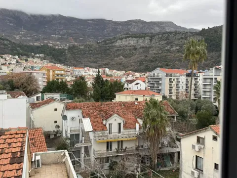 Izdavanje, dvosoban stan, 55m², Velji Vinogradi, Budva - image 13