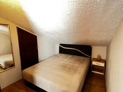 Rent, two bedroom apartment, 55m², Blok 6, Podgorica - image 7