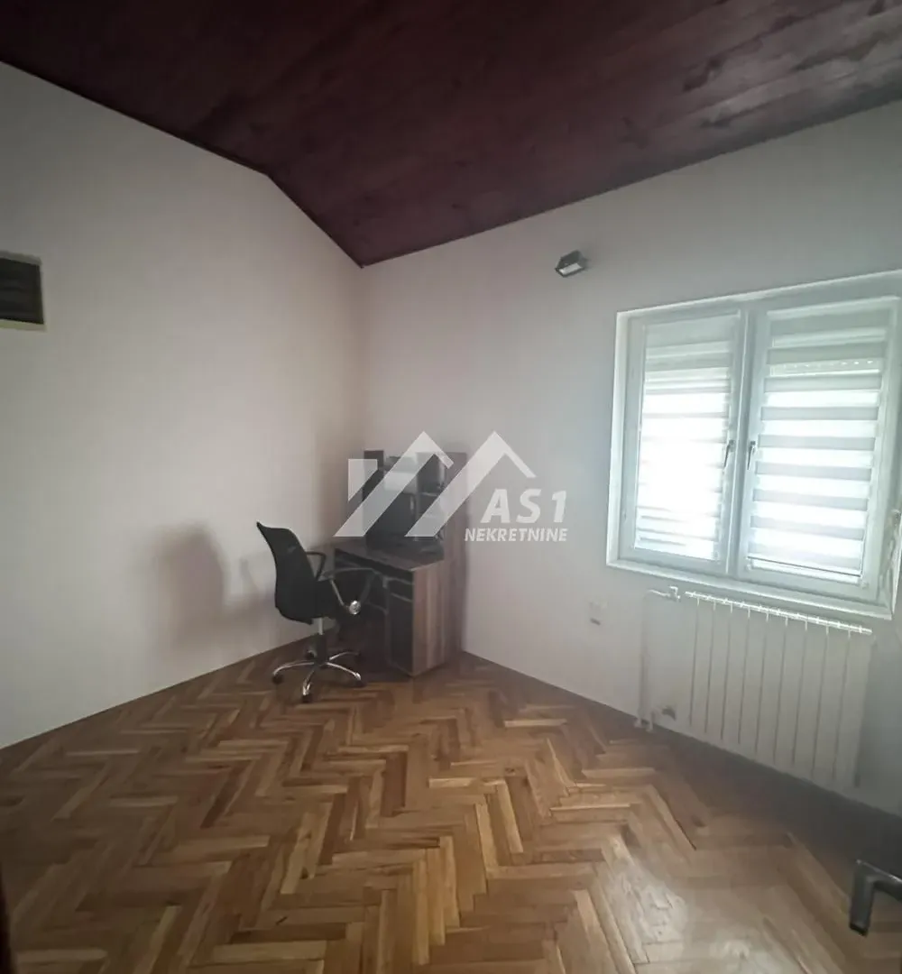 Rent, house, 140m², Adice, Novi Sad Sve Podlokacije