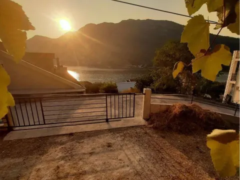 Sale, house, 156m², Lepetani, Tivat - image 4