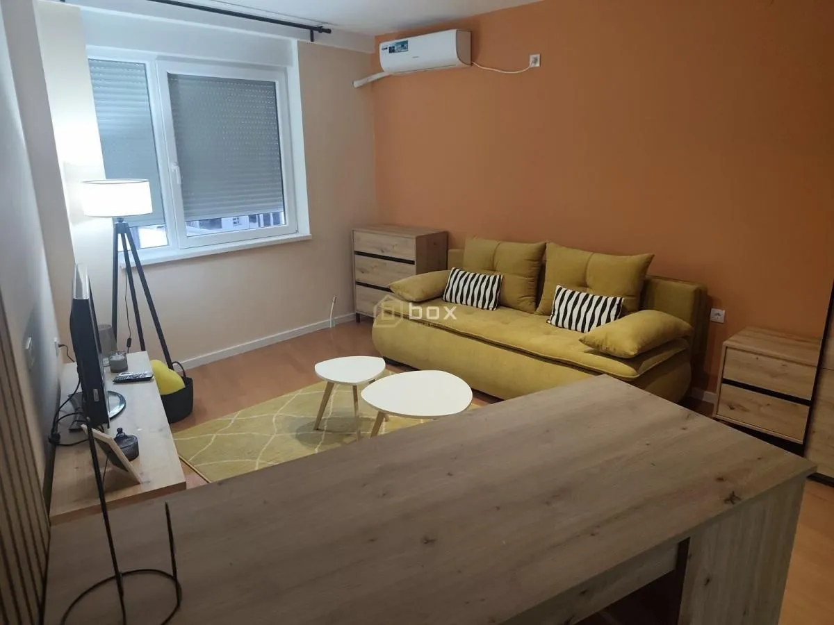 Rent, studio apartment, 28m², Palilula, Niš