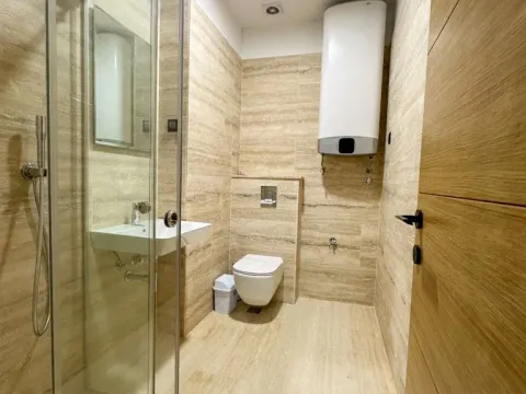 Rent, two bedroom apartment, 85m², City Kvart, Podgorica - image 9