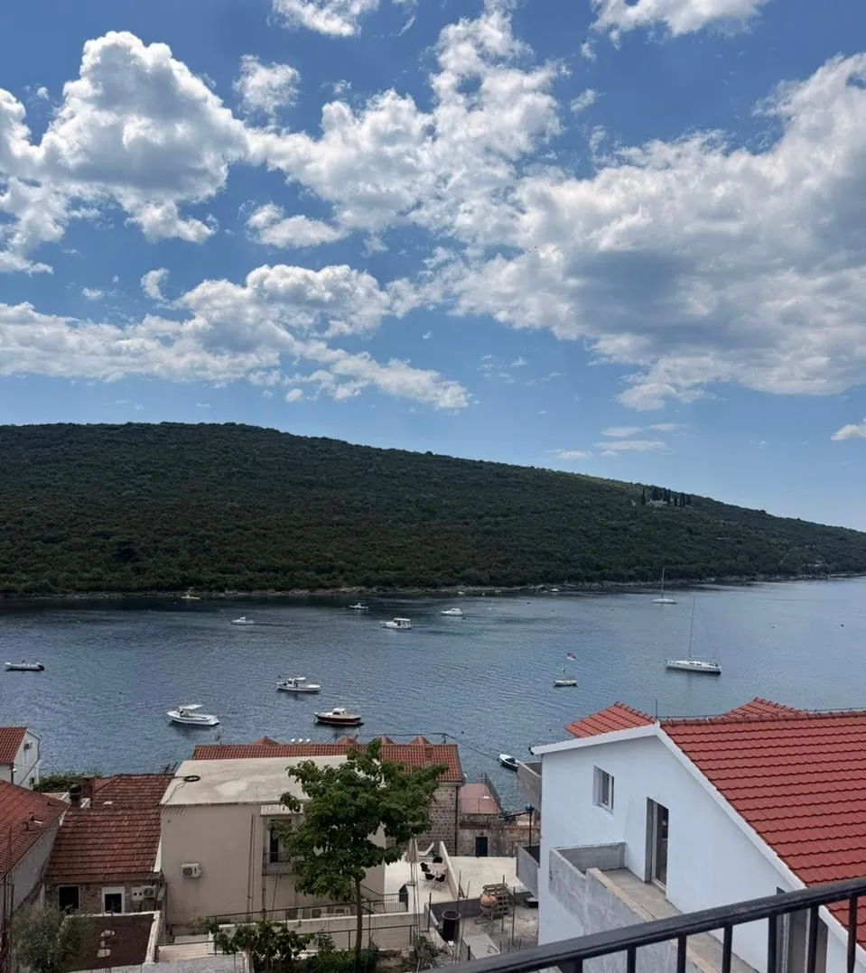 Sale, two bedroom apartment, 92m², Bigova, Kotor