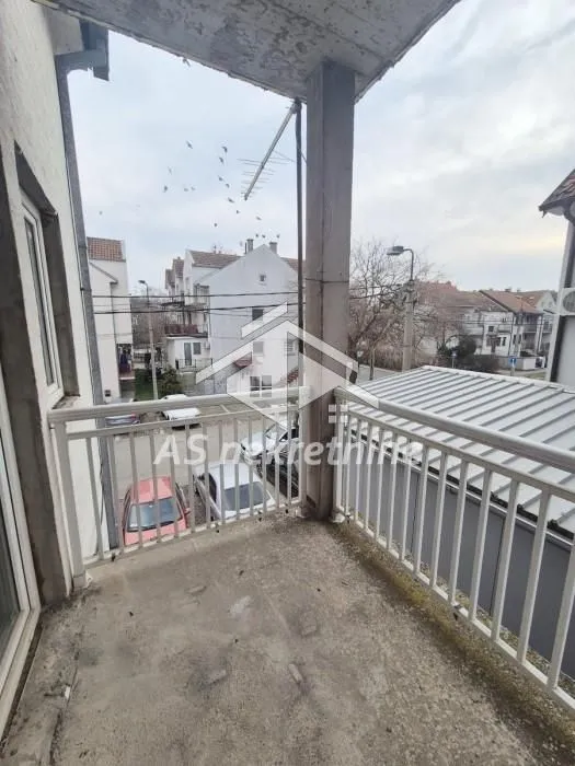Sale, three bedroom apartment, 100m², Zemun Sve Podlokacije, Beograd