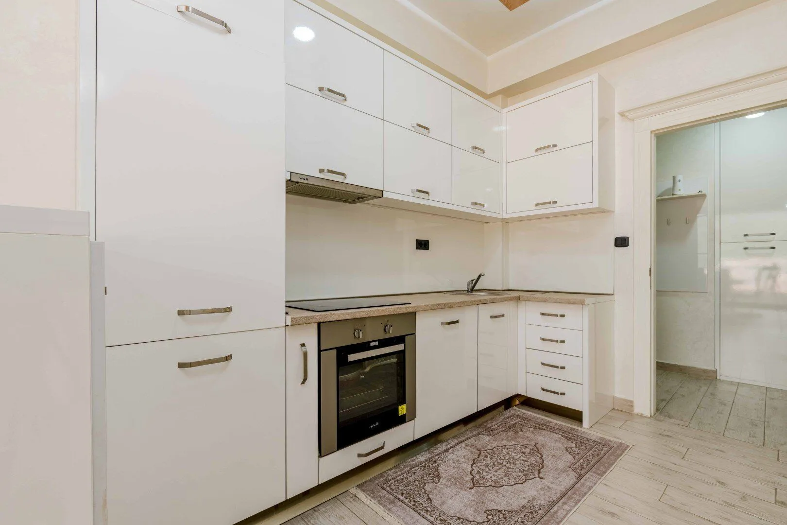 Prodaja, dvosoban stan, 94m², Budva, Crna Gora